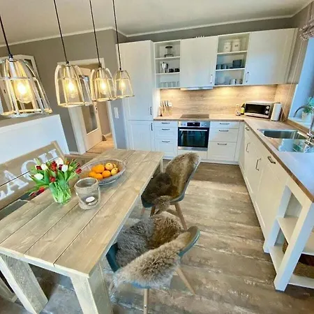 Sandpiper Cozy Danish Retreat Holiday home Gelting