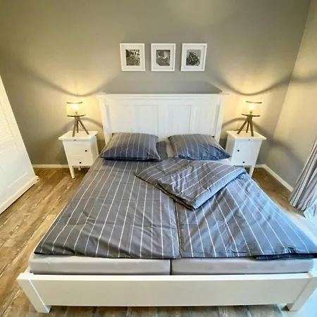 Sandpiper Cozy Danish Retreat *